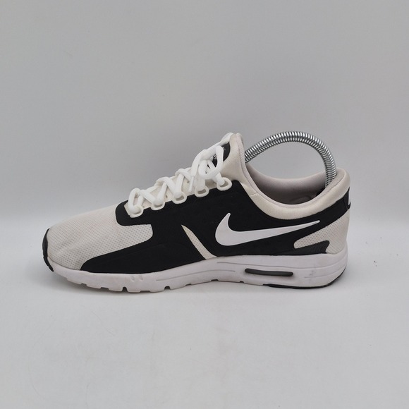 Nike Air Max Shoes Womens Size 8.5 Black White Running Athletic 857661-006 - Picture 5 of 13
